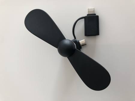 MINI FAN FOR iPhone AND MICRO USB DEVICES - BLACK